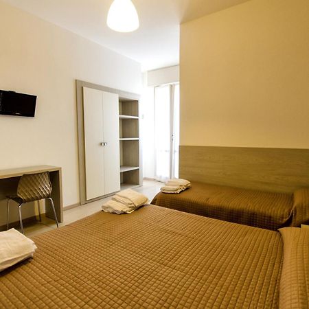 Hotel Villa Alberta B&B Cesenatico Phòng bức ảnh