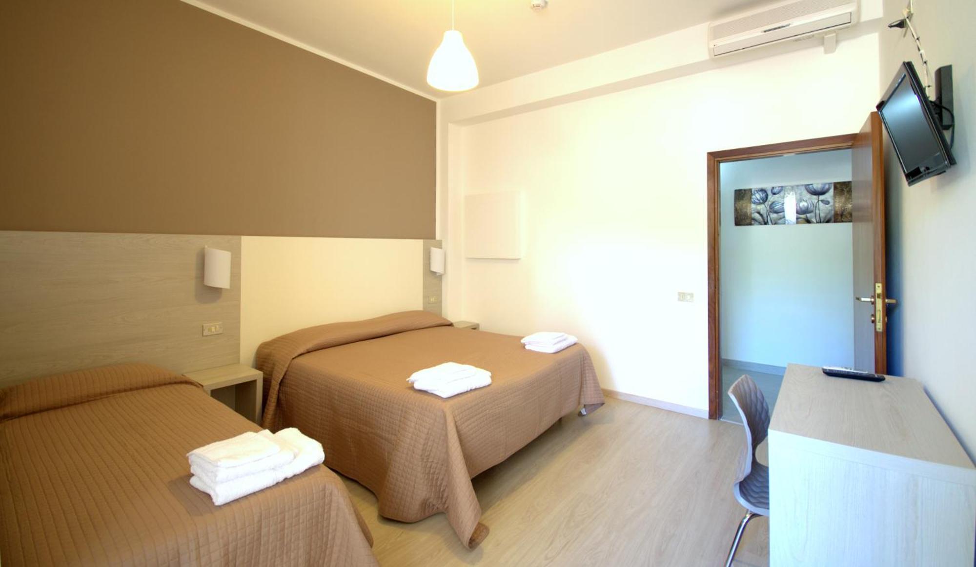 Hotel Villa Alberta B&B Cesenatico Phòng bức ảnh