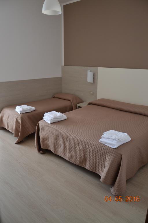 Hotel Villa Alberta B&B Cesenatico Ngoại thất bức ảnh