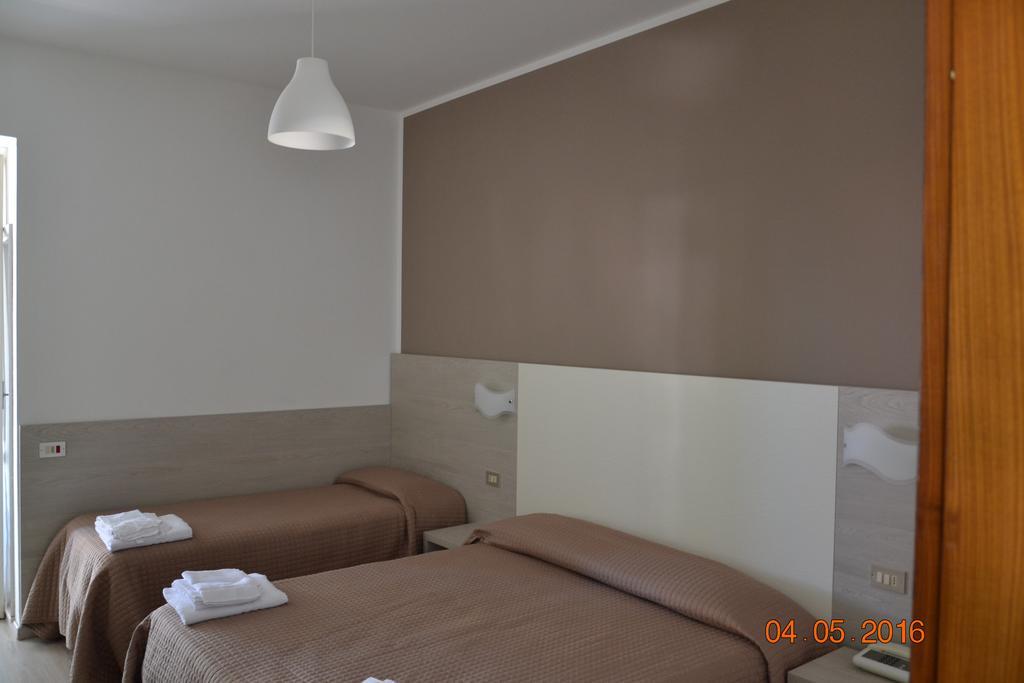 Hotel Villa Alberta B&B Cesenatico Ngoại thất bức ảnh