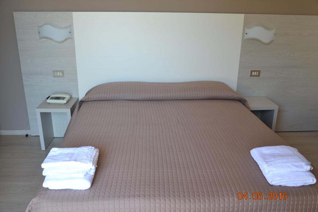 Hotel Villa Alberta B&B Cesenatico Ngoại thất bức ảnh